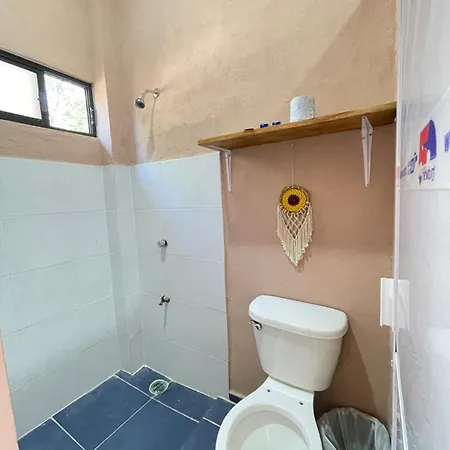 Casa Lol-Cab Hostal Valladolid  Exterior photo